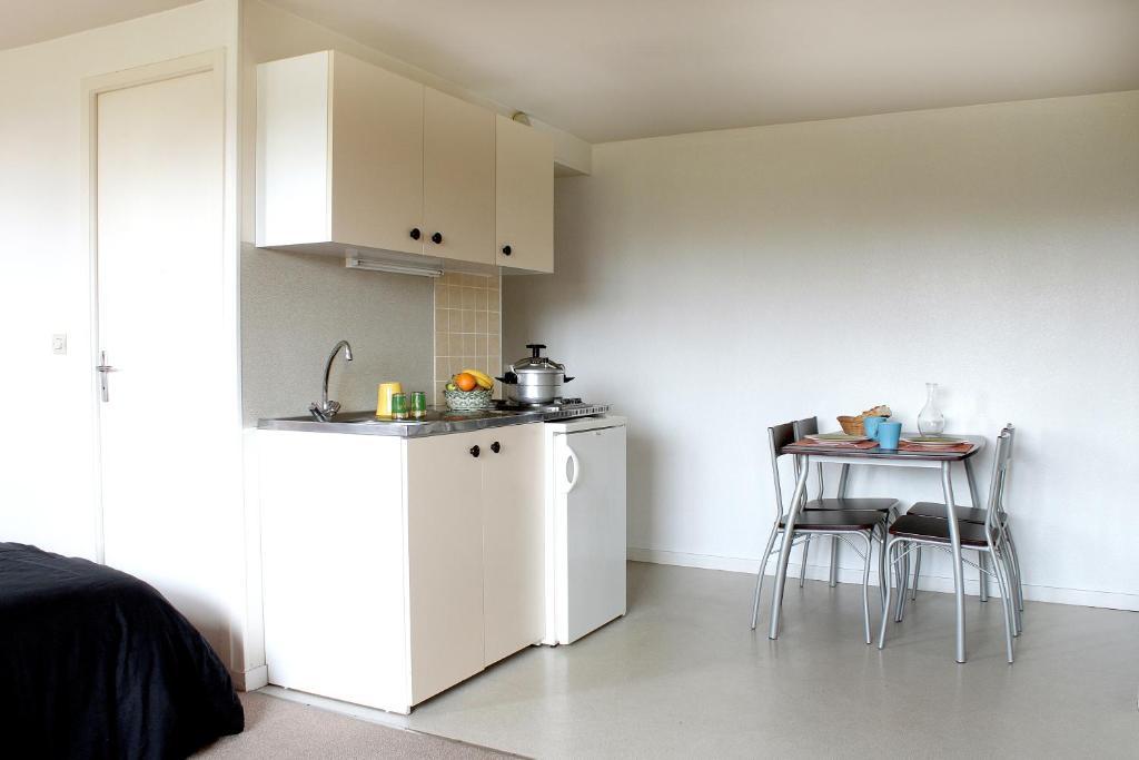 Residence Les Temporis Bretteville Sur Odon Стая снимка