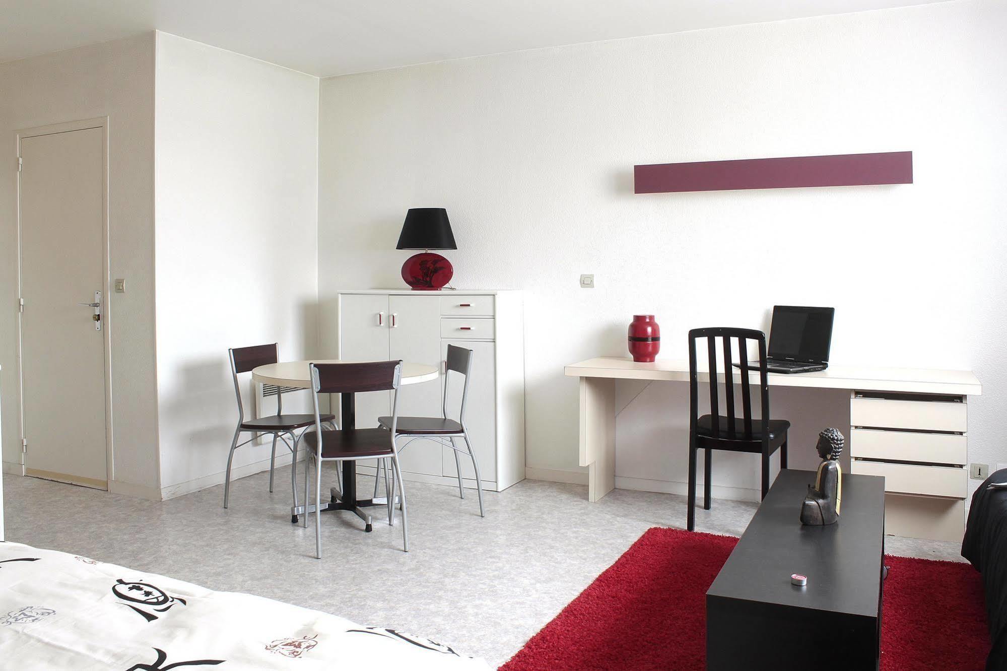Residence Les Temporis Bretteville Sur Odon Екстериор снимка